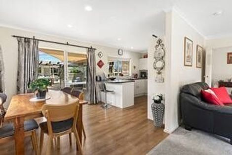 Photo of property in 70 Campbell Avenue, Paraparaumu, 5032
