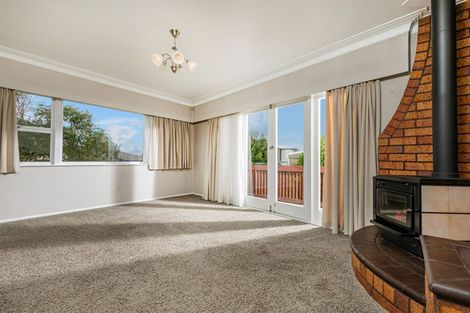 Photo of property in 175 Waimumu Road, Massey, Auckland, 0614