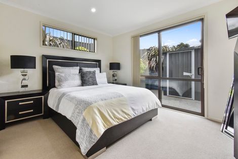 Photo of property in 6 Mcgowan Rise, Tuakau, 2121