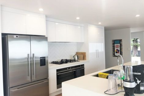 Photo of property in 40 Pooks Road, Ranui, Auckland, 0612