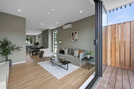 Photo of property in 7 Wai Court, Takapuna, Auckland, 0622