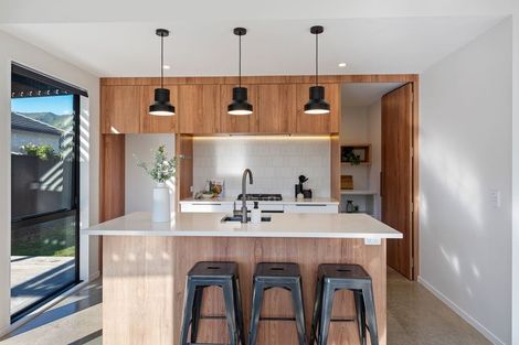 Photo of property in 9 Kaiwaru Place, Waikanae, 5036