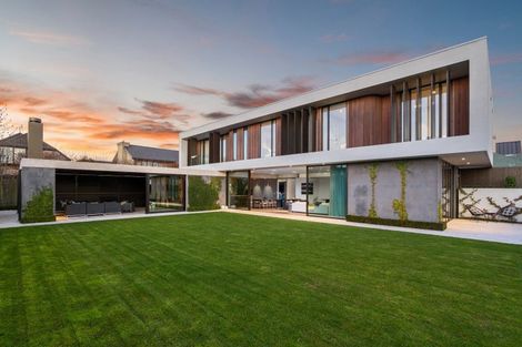 Photo of property in 48 Clissold Street, Merivale, Christchurch, 8014