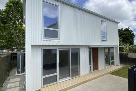 Photo of property in 52 Durham Crescent, Fairfield, Lower Hutt, 5011