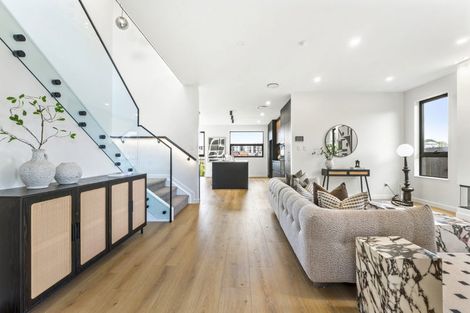 Photo of property in 29 Streamview Way, Long Bay, Auckland, 0630