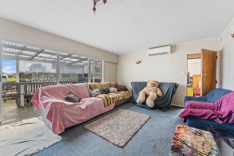 Photo of property in 7 Rogers Street, Castlecliff, Whanganui, 4501