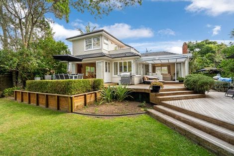 Photo of property in 14 Maleme Avenue, Belmont, Auckland, 0622