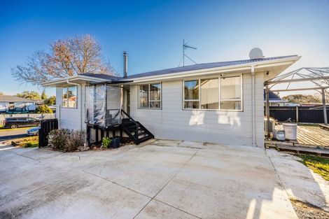 Photo of property in 35 Moncrieff Avenue, Clendon Park, Auckland, 2103