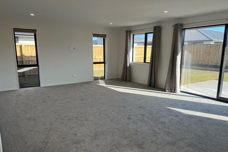 Photo of property in 21 Herridge Street, Woodend, 7691