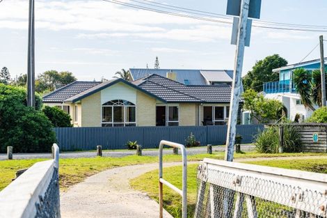 Photo of property in 906 Pataua South Road, Pataua South, Onerahi, 0192