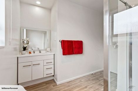 Photo of property in 47 Mackworth Street, Woolston, Christchurch, 8062