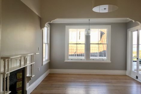 Photo of property in 2 Milton Road, Northcote Point, Auckland, 0627