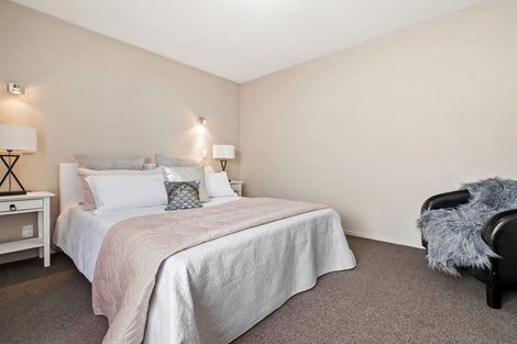 Photo of property in 33d Peverel Street, Riccarton, Christchurch, 8011