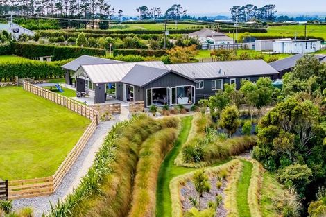 Photo of property in 423 Cardiff Road, Pembroke, Stratford, 4391