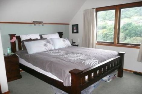 Photo of property in 6a Woodford Way, Crofton Downs, Wellington, 6035