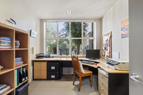 Photo of property in 1/2 Clifton Road, Hauraki, Auckland, 0622