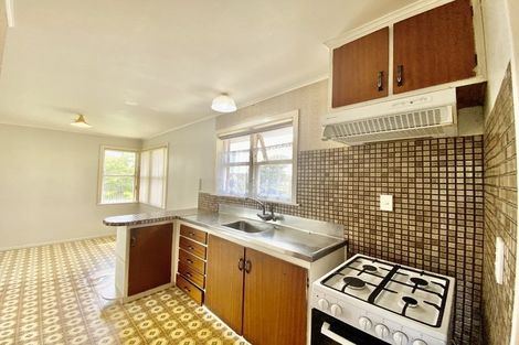 Photo of property in 45 Heyford Close, Mangere, Auckland, 2022