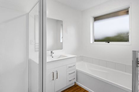 Photo of property in 2/9c Lydbury Place, Parklands, Christchurch, 8083