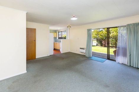 Photo of property in 21f1- Roband Crescent, Brown Owl, Upper Hutt, 5018