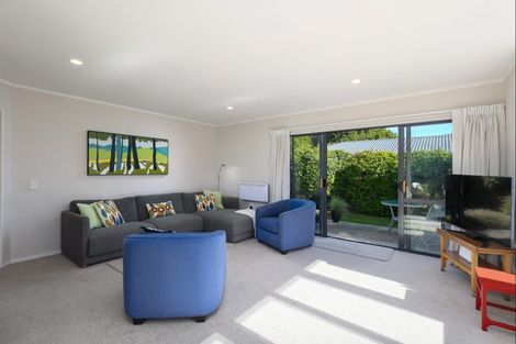 Photo of property in 21 Arbor-lea Avenue, Richmond, 7020