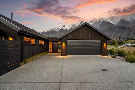 Photo of property in 28 Mcadam Drive, Jacks Point, Queenstown, 9371