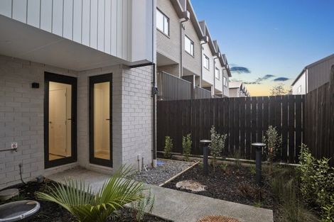 Photo of property in 30a/1 Westgate Drive, Massey, Auckland, 0614