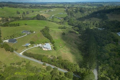 Photo of property in 436 Kanohi Road, Kaukapakapa, 0873