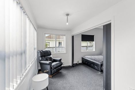 Photo of property in 17 Exeter Street, Brooklands, New Plymouth, 4310