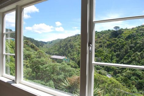 Photo of property in 48 Moana Road, Kelburn, Wellington, 6012
