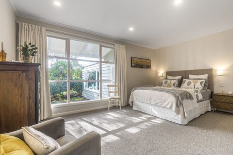 Photo of property in 12 Midway Avenue, Castor Bay, Auckland, 0620