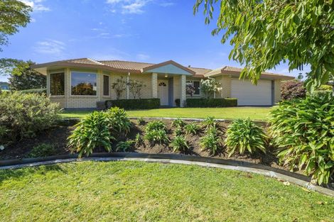 Photo of property in 63 Mcgiven Drive, Ridgewood, New Plymouth, 4371