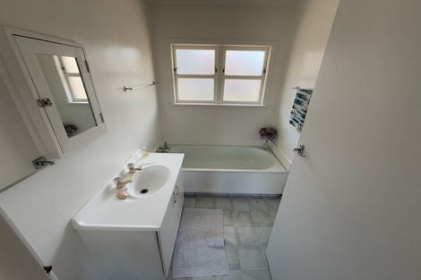 Photo of property in 9 Bernard Street, Papatoetoe, Auckland, 2025