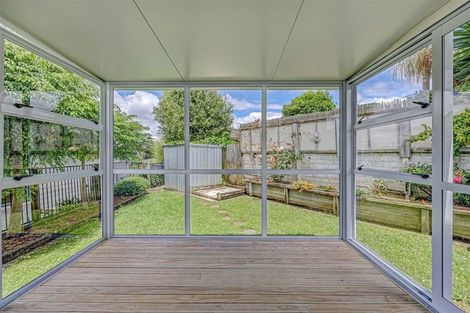 Photo of property in 4 Bacot Place, Howick, Auckland, 2014