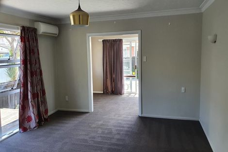 Photo of property in 49 Dunedin Street, Redwood, Christchurch, 8051