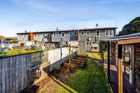 Photo of property in 10 Cook Street, Marfell, New Plymouth, 4310