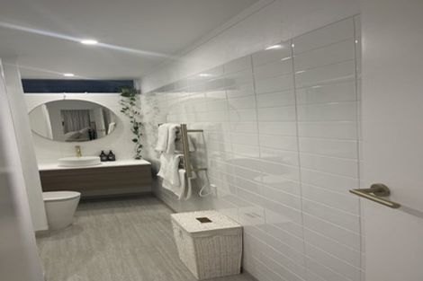 Photo of property in 26/73 Princes Street, Northcote Point, Auckland, 0627