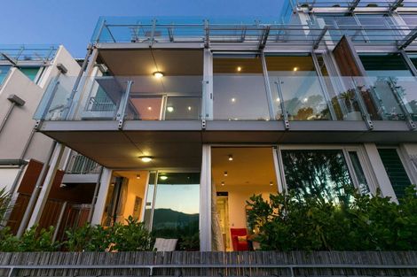 Photo of property in 22u5 The Crescent, Roseneath, Wellington, 6011