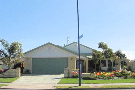 Photo of property in 108 Palm Beach Boulevard, Papamoa Beach, Papamoa, 3118