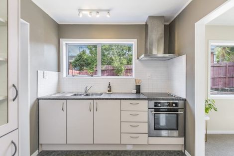 Photo of property in 50 Kohekohe Street, New Lynn, Auckland, 0600