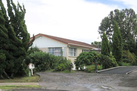 Photo of property in 2/17 Markham Place, Bucklands Beach, Auckland, 2012