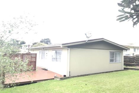 Photo of property in 2/7 Hamilton Place, Glenfield, Auckland, 0629