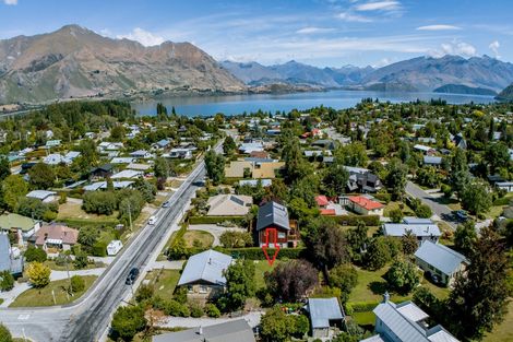 Photo of property in 126 Aubrey Road, Wanaka, 9305