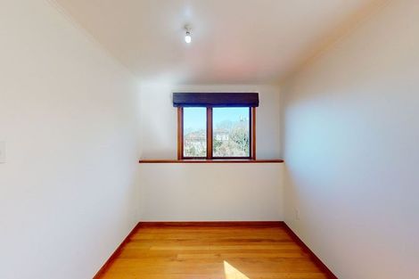 Photo of property in 2/10 Mataroa Avenue, Northland, Wellington, 6012