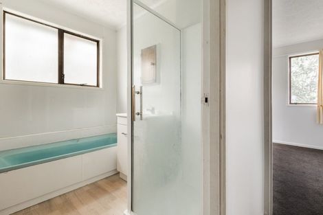 Photo of property in 86 Sunvue Road, Glen Eden, Auckland, 0602