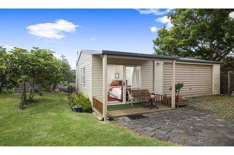Photo of property in 94 Kitchener Road, Waiuku, 2123