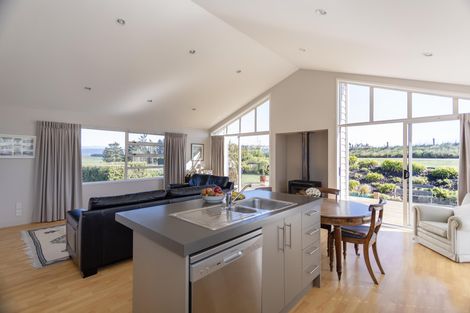 Photo of property in 76 Fortification Road, Kakanui, Oamaru, 9495