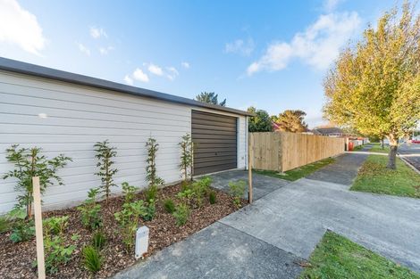 Photo of property in 18 Ashford Avenue, Hokowhitu, Palmerston North, 4410