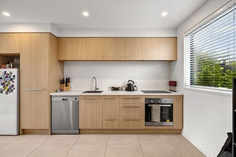 Photo of property in 122a Blenheim Road, Riccarton, Christchurch, 8041