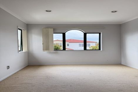 Photo of property in 38 Maypark Crescent, Flat Bush, Auckland, 2016