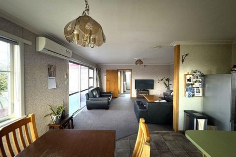 Photo of property in 1 Thomson Avenue, Dinsdale, Hamilton, 3204